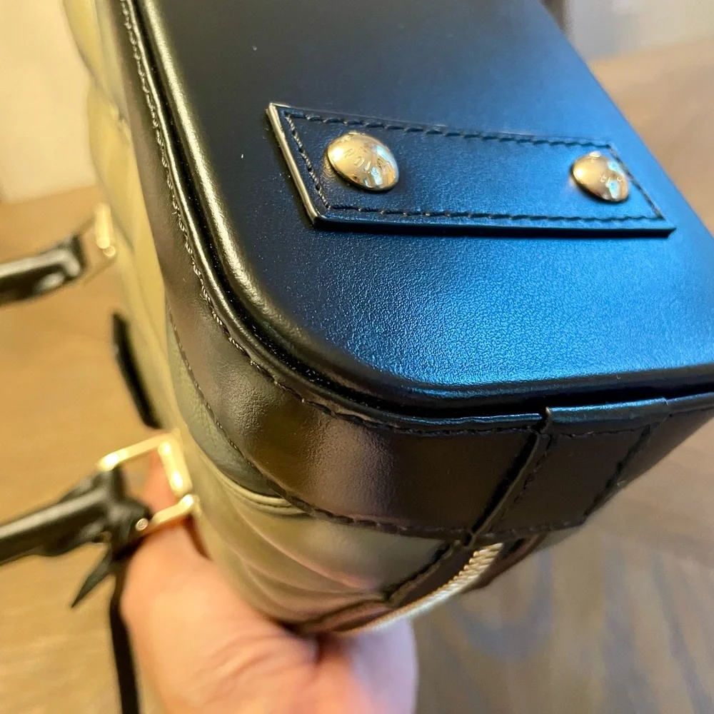 Authentic Louis Vuitton Alma BB Malletage Black, Cream, Green leather
